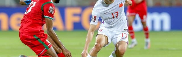 必发体育-​中超转会戴高悬案28日收官？ 国足红人或学桑蒂尼