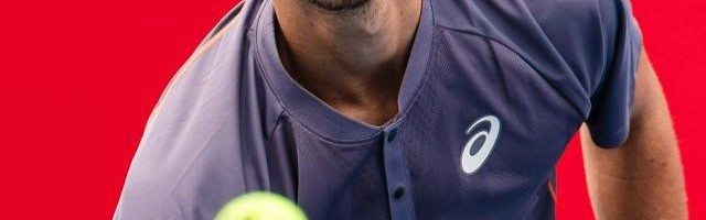 必发APP-穆塞蒂“三新”香港亮相 希望2025大满贯继续突破